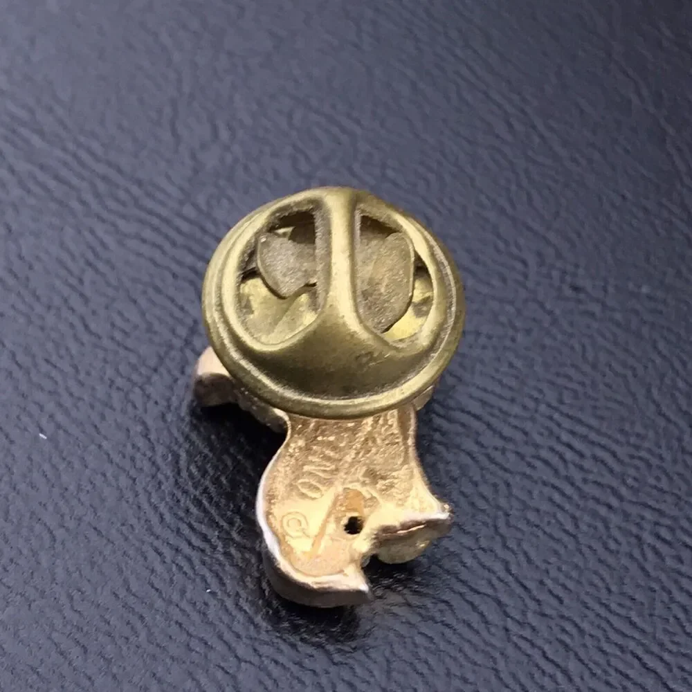Angel Dog Gold Tone Vintage Metal Pin Brooch Puppy